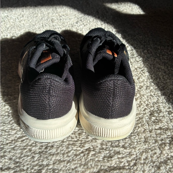 Nike Downshifter Women's Black and bronze Sneakers-size 7 - Picture 6 of 7